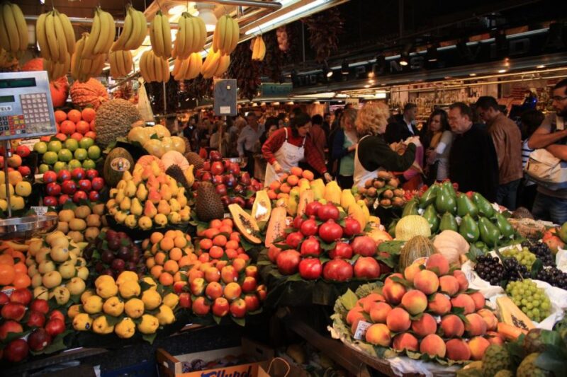 Walking Tour on Barcelona Old Town 3-Hour - Tour Availability and Languages