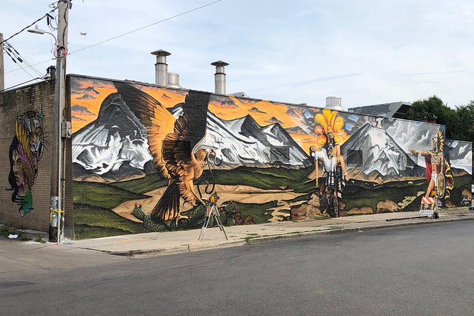 Walking Tour: Pilsen Chicago - Creativity & Community - Taking in the Rich Hispanic Culture