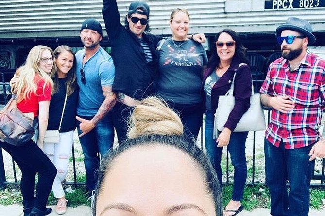 Walking Tour to Chicago Dive Bars - Exploring Unique Establishments