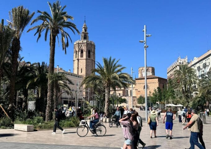 Walking Tour Valencia With Your Own Ai-Guide on Your Mobile - Frequently Asked Questions