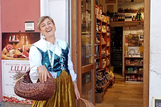 Walking Tour Varenna, the Village and the Craftsmen - Cancellation Policy and Product Code