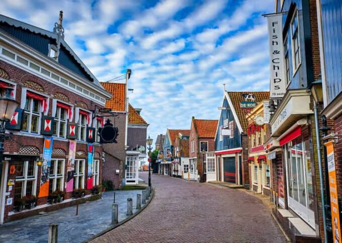 Walking Tour Volendam With Your Own Ai-Guide on Your Mobile - Discover Hidden Gems