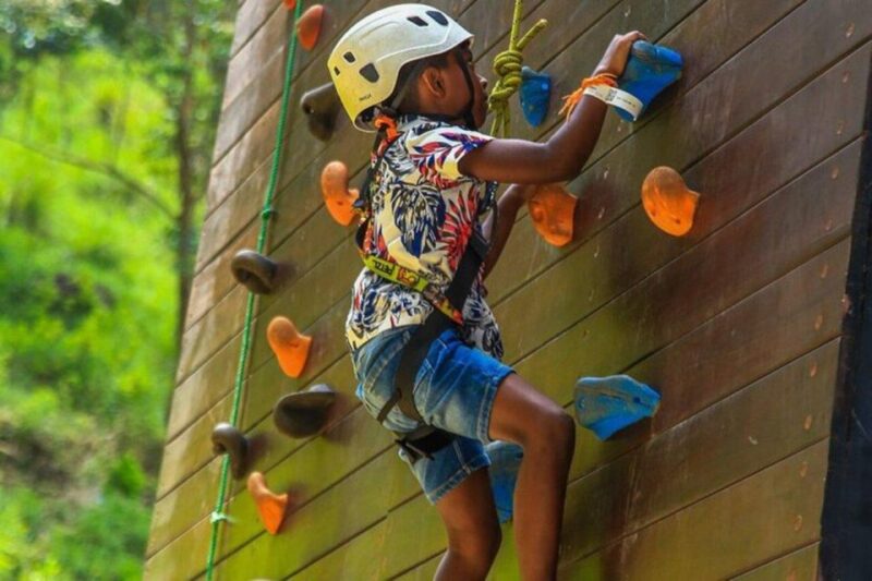 Wall Climbing in Ella - Unsuitable for Pregnant Women