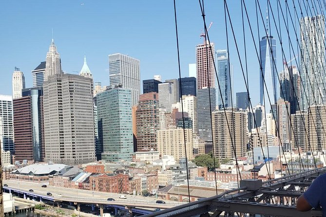 Wall Street Tour: The Rise of New York - Landmark Exploration