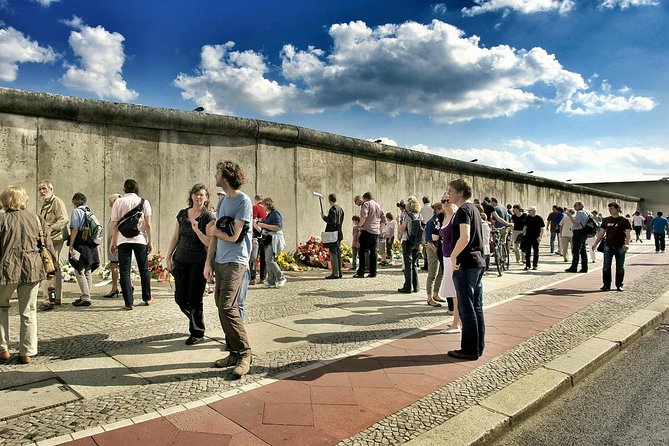Wall Tour Berlin - Fates, Heroes & Love Stories - Organizers Response to Complaints