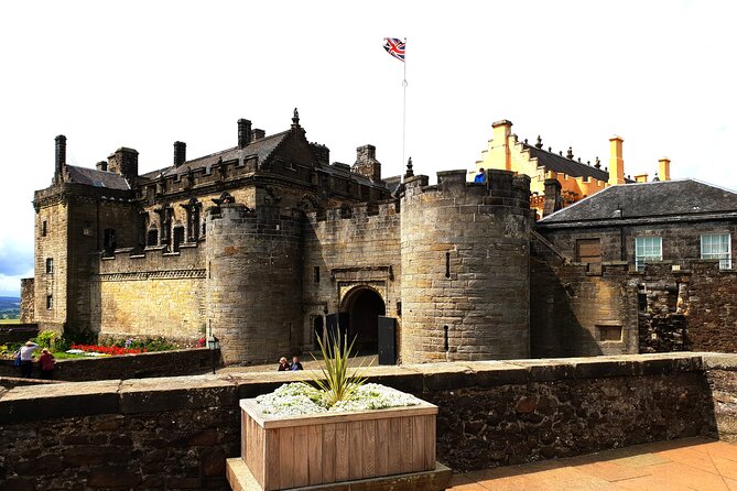 Wallace Monument, Stirling Castle, Linlithgow Palace, Luxury MPV - Key Historical Sites