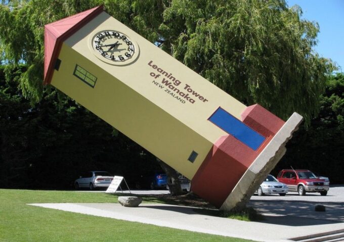 Wanaka: Combo Entry to Puzzling World - Exploring the Great Maze