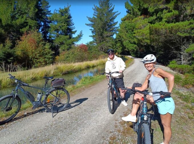 WāNaka: Gladstone Track and Wanaka Trails on Bike or Ebike - Shuttle Service to Lake Hawea