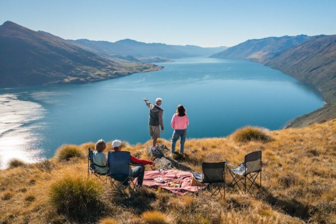 Wanaka: Mount Burke 4x4 Explorer and Boat Tour - Elevated Views of Lake and Mountains