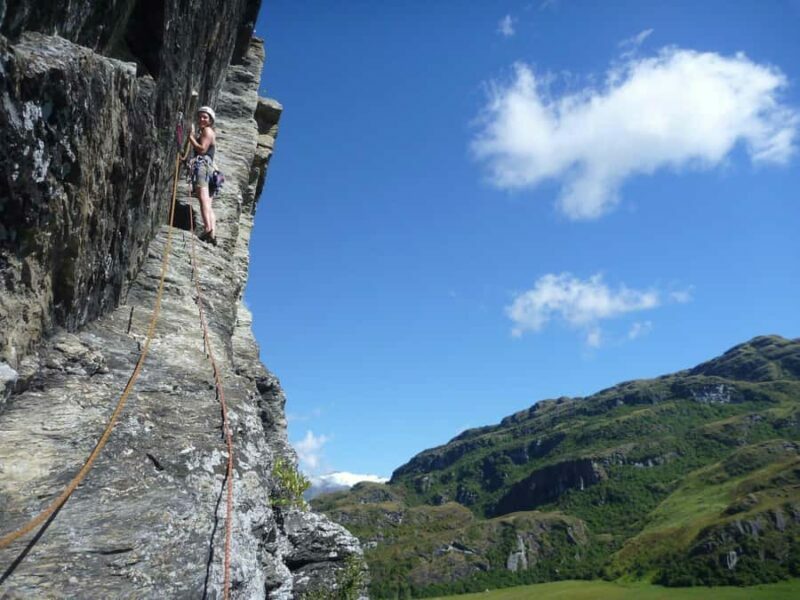 Wanaka: Rock Climbing Experience with Equipment - An In-Depth Look at Wanaka’s Rock Climbing Experience