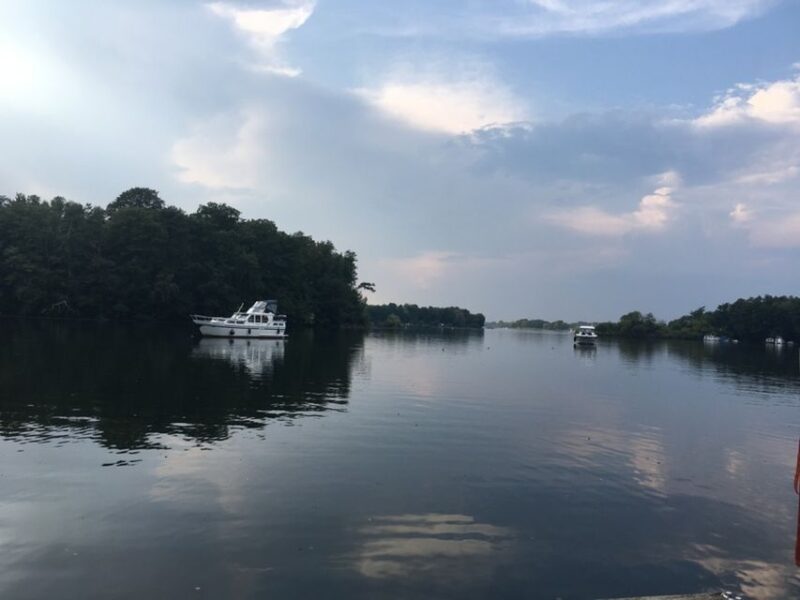 Wannsee: 4h Private Seven Lakes Boat Tour With Skipper - Scenic Views and Landmarks