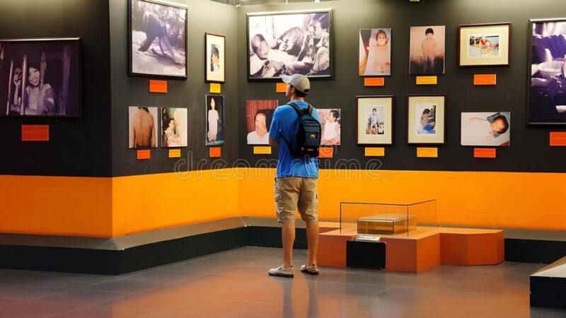 War Remnants Museum & Cu Chi Tunnels Tour - Itinerary Highlights