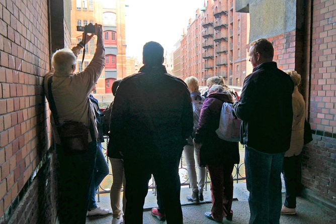 Warehouse District & HafenCity Experience Tour - Exploring Speicherstadt