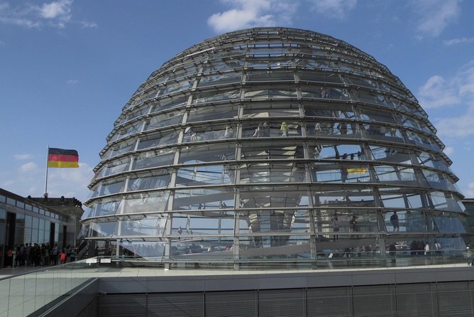 Warnemuende Shore Excursion: Berlin Private Sightseeing Tour From Rostock - Inclusions