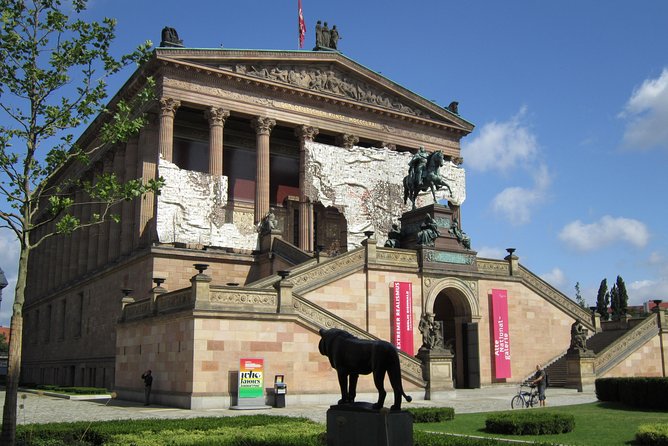 Warnemuende Shore Excursion: Berlin Private Sightseeing Tour From Rostock - Rooftop Dining Option