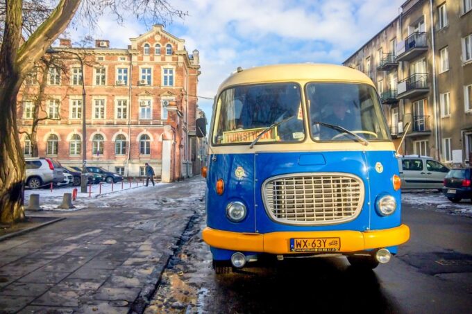 Warsaw: 2.5-Hour Dark Side - Praga District by a Retro Bus - Exploring Pragas Bermuda Triangle