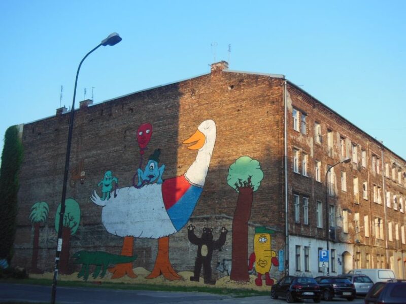 Warsaw: 2-Hour Praga Walking Tour - Tour Highlights