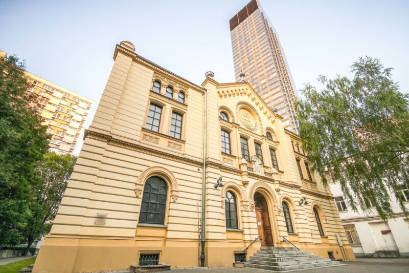 Warsaw: 2-Hour Tour of Daily Life in the Ghetto Warsaw - Key Points