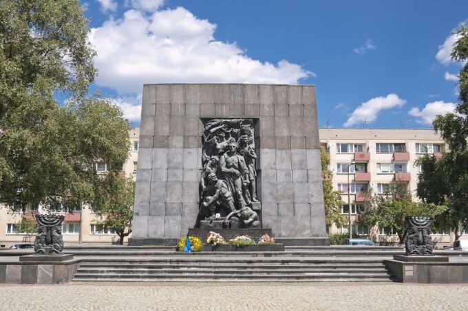 Warsaw: 3-Hour Panoramic City Bus Tour With Pickup - Cancellation Policy