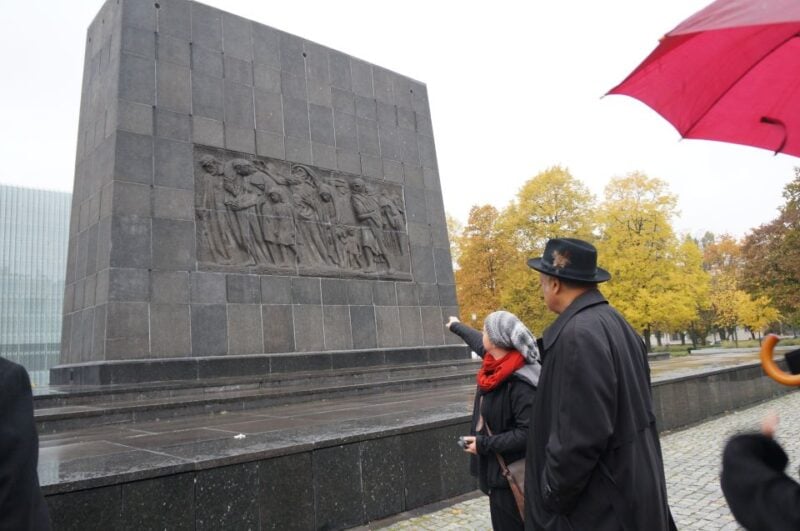 Warsaw: 4-Hour Jewish Heritage Tour - Tour Accessibility