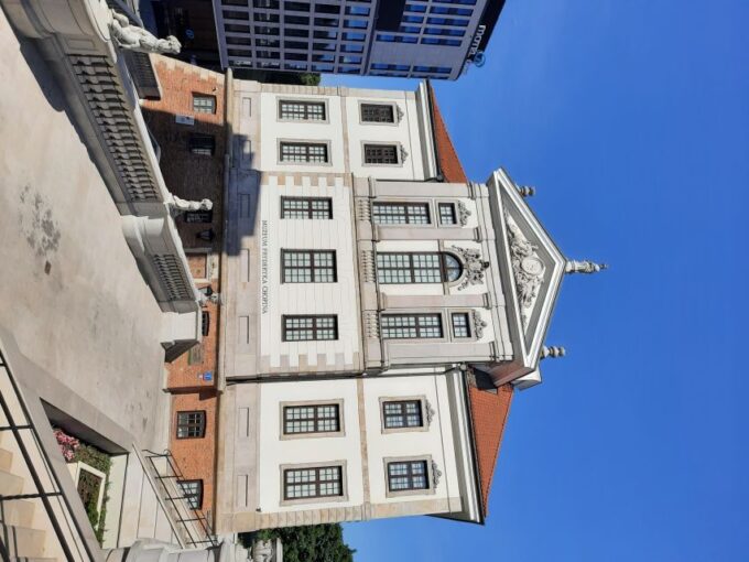 Warsaw: Biking Through Highlights - Booking Details