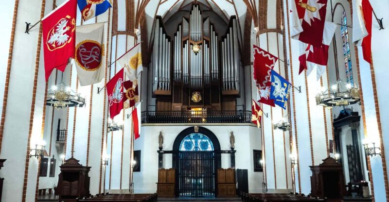 Warsaw: Cathedral Organ Concerts and Tour of the Crypts - Chopin and Surzyński Compositions