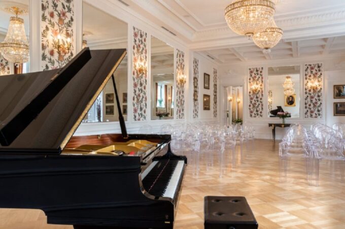 Warsaw: Chopin Concert Ticket With Glass of Champagne - Arrival and Seating