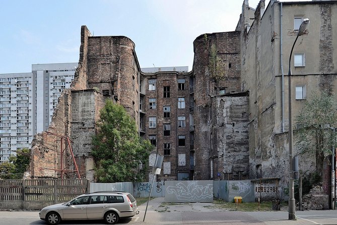 Warsaw Daily Jewish Ghetto Guided Tour With Jewish Cemetery - Expertise of the Guide