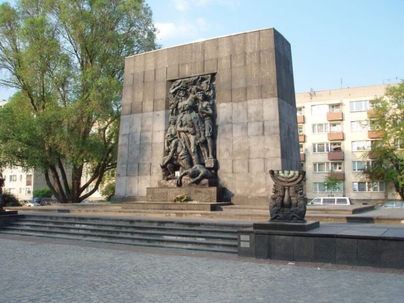 Warsaw Daily Jewish Ghetto Guided Tour With Jewish Cemetery - Frequently Asked Questions