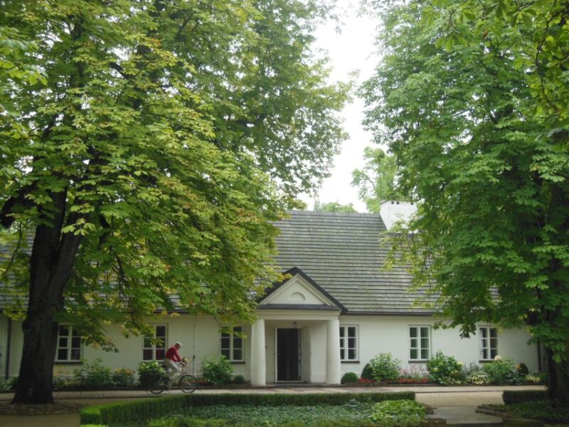 Warsaw: Day Trip to Mazovia Province and Chopins Birthplace - Immerse in Mazovian Folklore