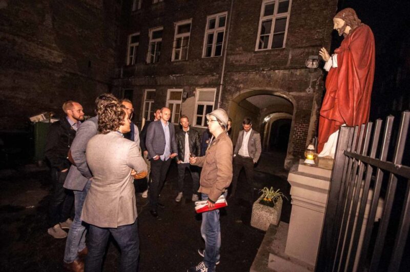Warsaw: Evening History and Pubs Tour by Retro Minibus - Tour Experience and Highlights