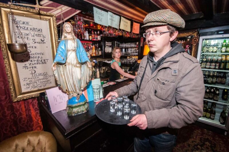 Warsaw: Evening History and Pubs Tour by Retro Minibus - Historical Context