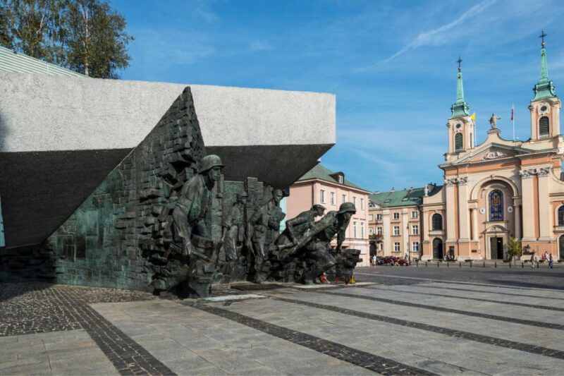 Warsaw: First Discovery Walk and Reading Walking Tour - Itinerary Highlights