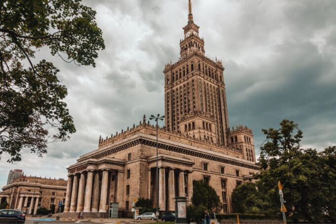 Warsaw: First Discovery Walk and Reading Walking Tour - Significant Sites Explored