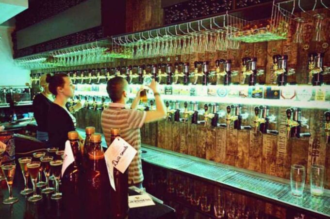 Warsaw: Guided Craft Beer Tour - Language Options