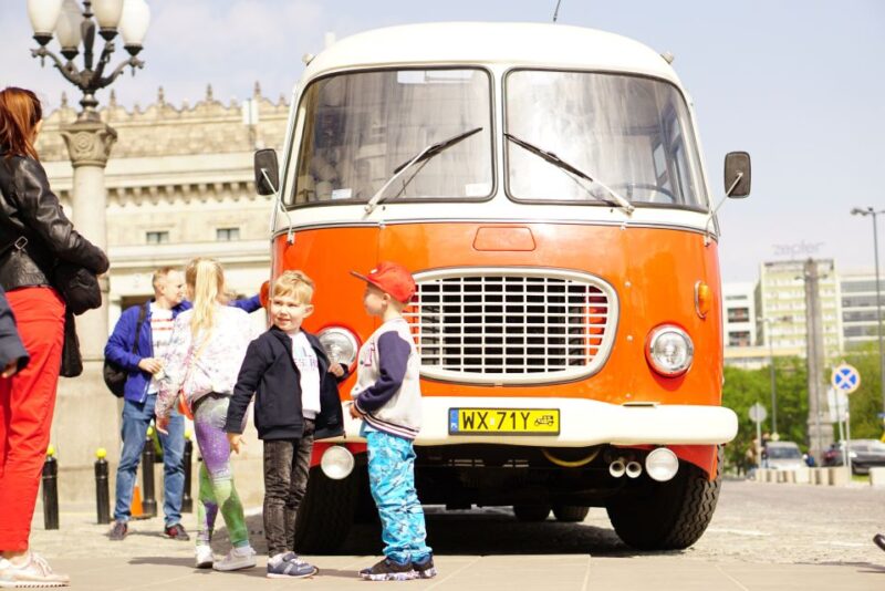 Warsaw: Highlights Guided Retro Bus Tour - Tour Experience