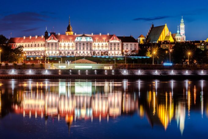 Warsaw: History and Modernity City Tour by Private Car - Discover Modern Warsaw