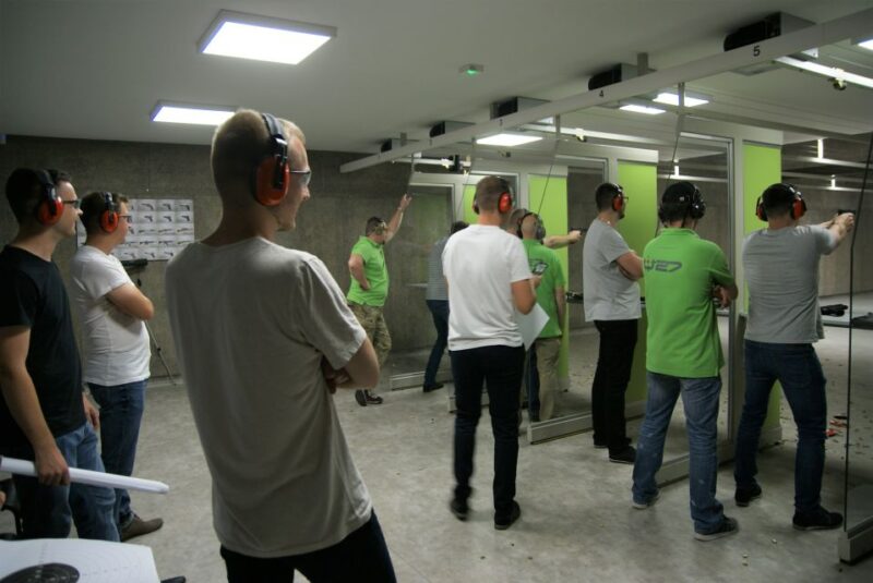 Warsaw: Indoor Shooting Range Experience - Customer Feedback and Ratings