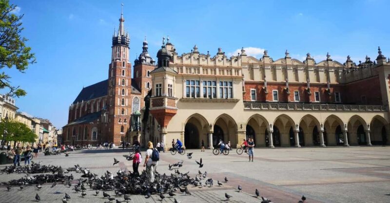 Warsaw: Krakow & Wieliczka Salt Mine Tour - Key Points