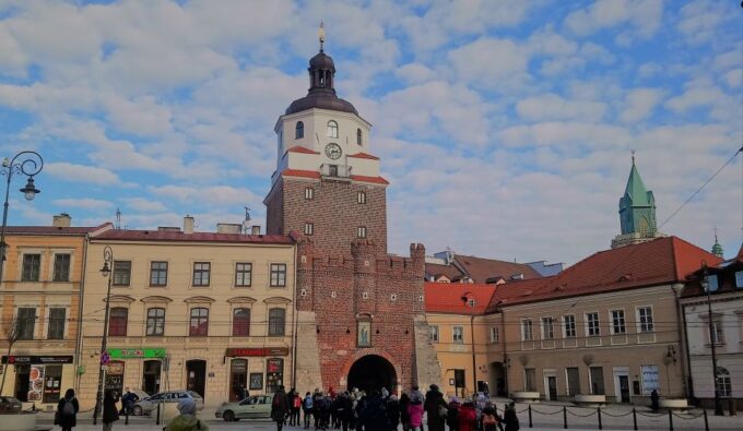 Warsaw: Majdanek Concentration Camp and Lublin Old Town - Lublin Castle and Chapel