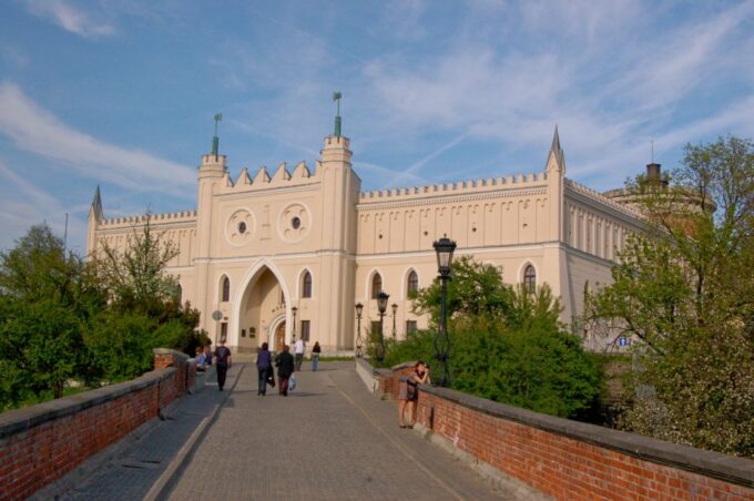 Warsaw: Majdanek Concentration Camp, Lublin Day Trip by Car - Customer Ratings and Feedback