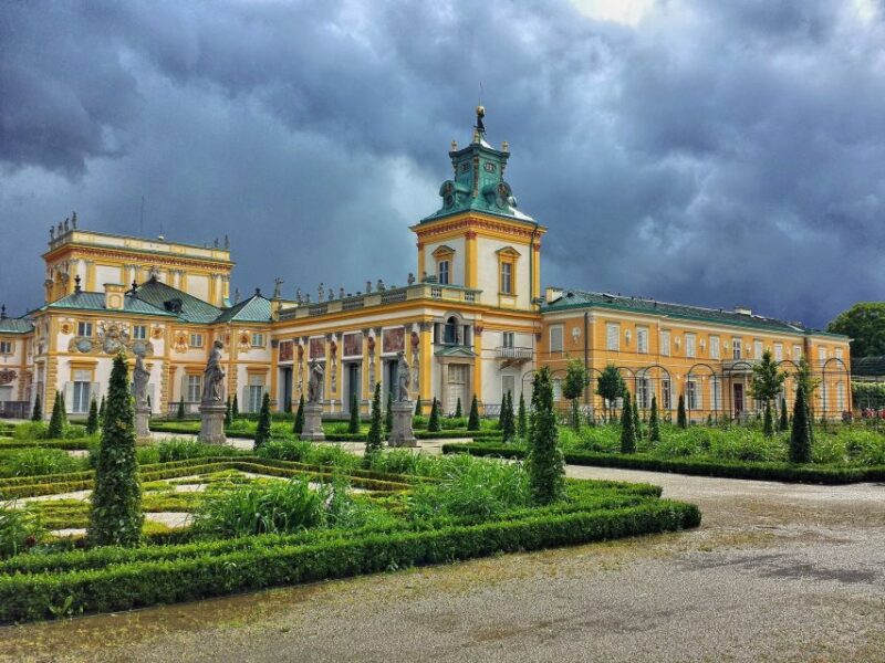 Warsaw: Old Town Highlights Private Walking Tour - Tour Inclusions