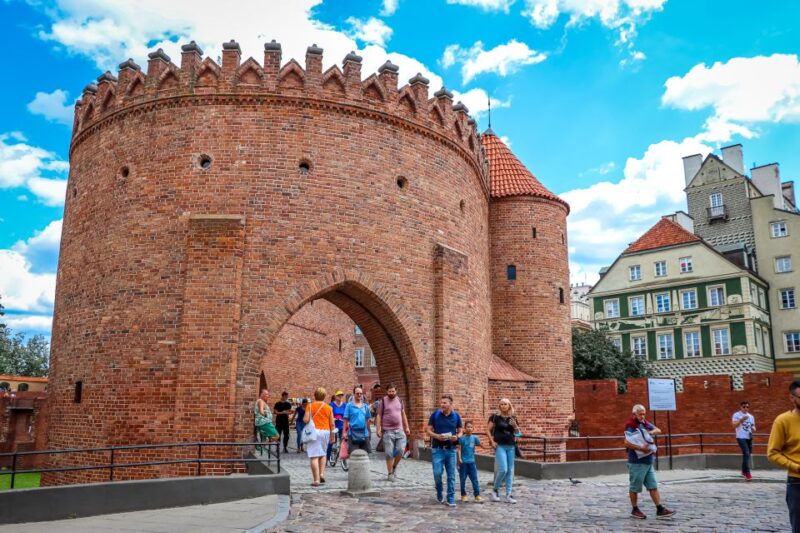 Warsaw: Old Town Highlights Walking Tour in English - Historical Significance and Insights