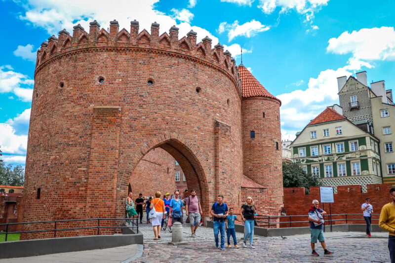 Warsaw Old Town - Tour in Polish - Cultural Experience