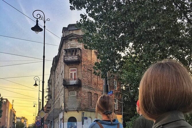 Warsaw Praga: Locals-Only Neighborhood - Artistic Expressions