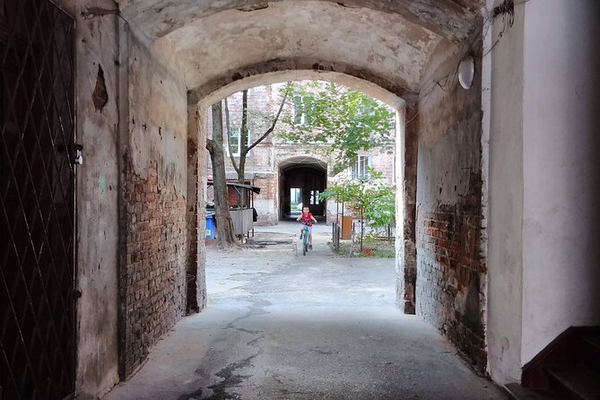 Warsaw Praga: Locals-Only Neighborhood - Filming Locations