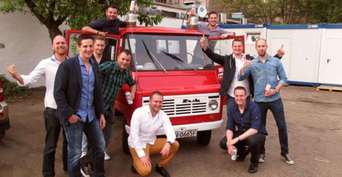 Warsaw: Private 3-Hour Tour by Communist Van - Vehicle and Capacity