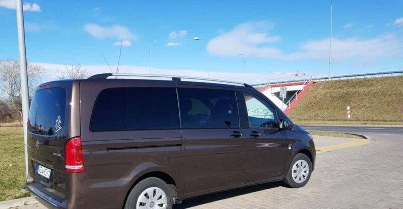 Warsaw: Private Transfer Chopin Airport -City 1-6 Person - Pickup Information