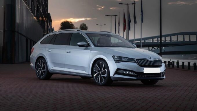 Warsaw: Private Transfer Chopin Airport -City 1-6 Person - Booking and Payment