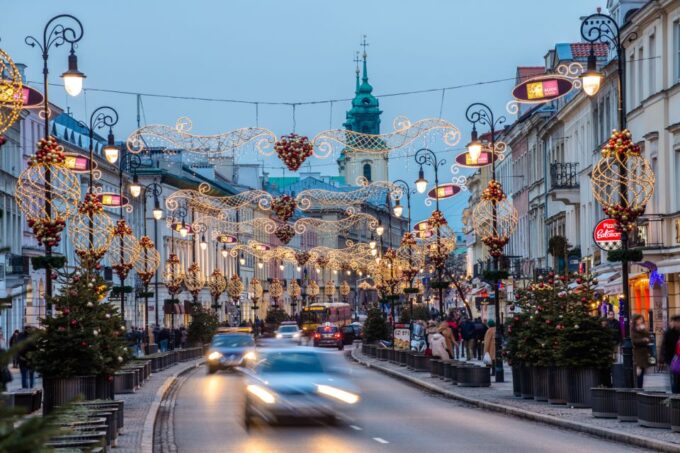 Warsaw: Private Walking Tour With Professional Guide - Guided Tour of Old Town